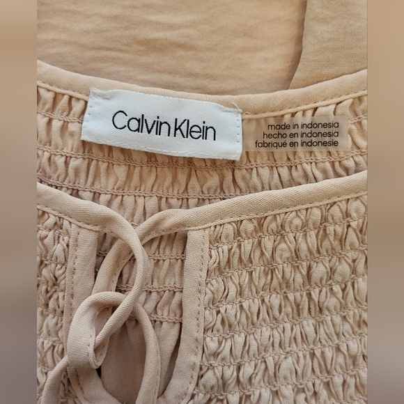 Calvin Klein beige/tan tie front blouse size Large - Picture 5 of 6